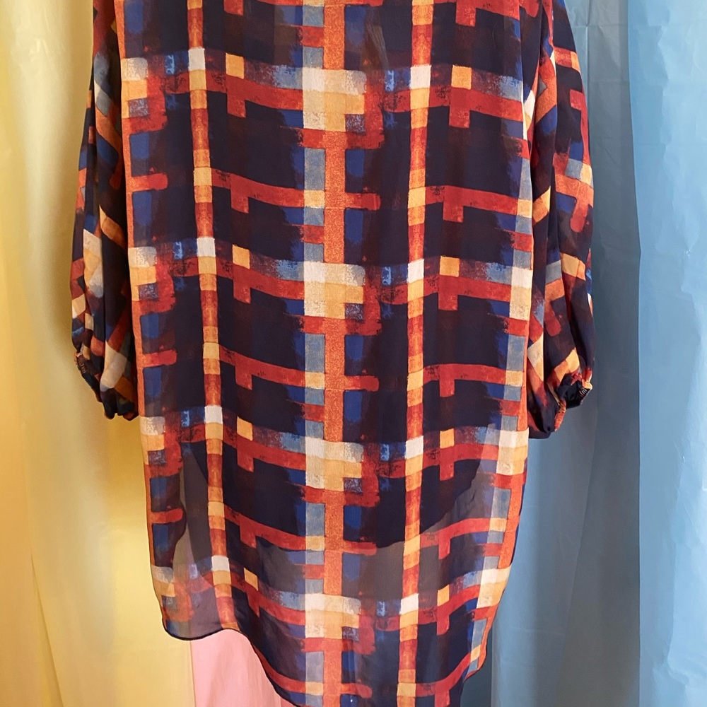 Asymmetrical Top - Picture 4 of 7